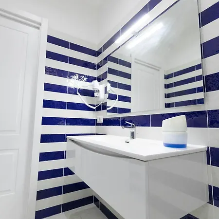 Pia 4* كاستيلاّماري دي ستا